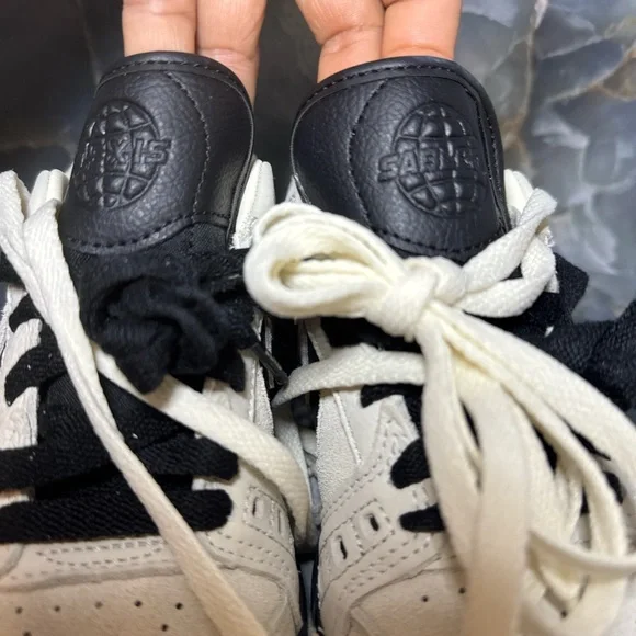 Converse Two-Tone Low-Top Sneakers in Cream and Black - Picture 7 of 8